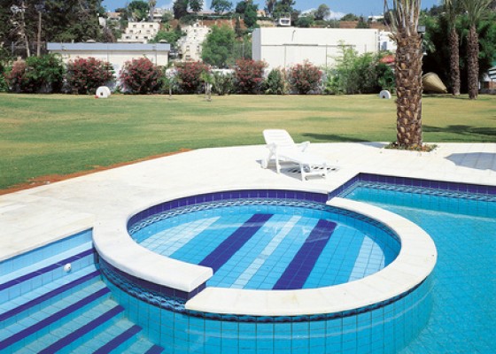 piscinas_com_hidro-560x400-1.jpg